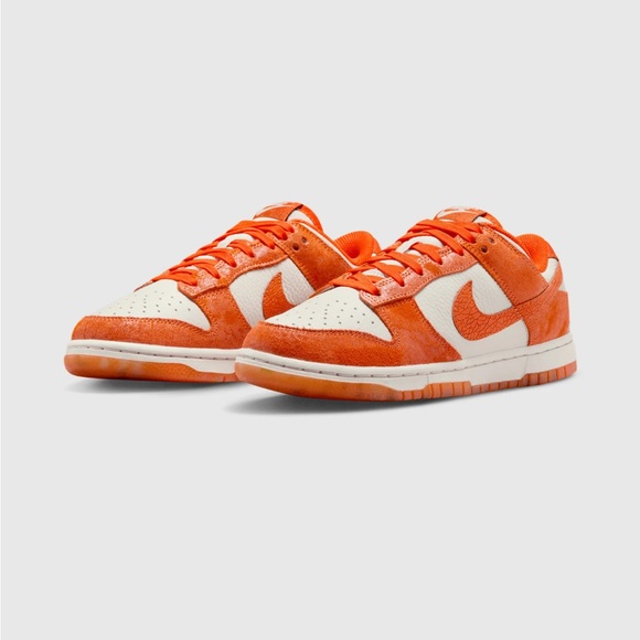 Nike Women’s Dunk Low- Cracked Orange - Picture 4 of 7